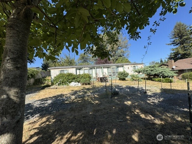 13745 42nd Avenue S — photo