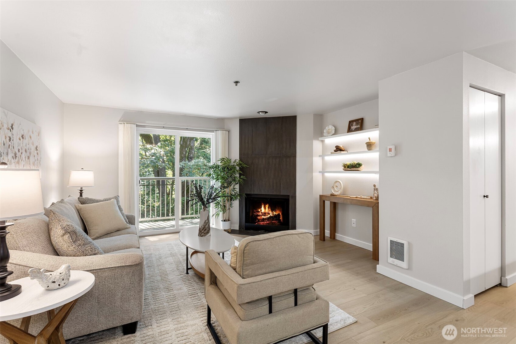 975 Aberdeen Avenue NE #F303 — photo