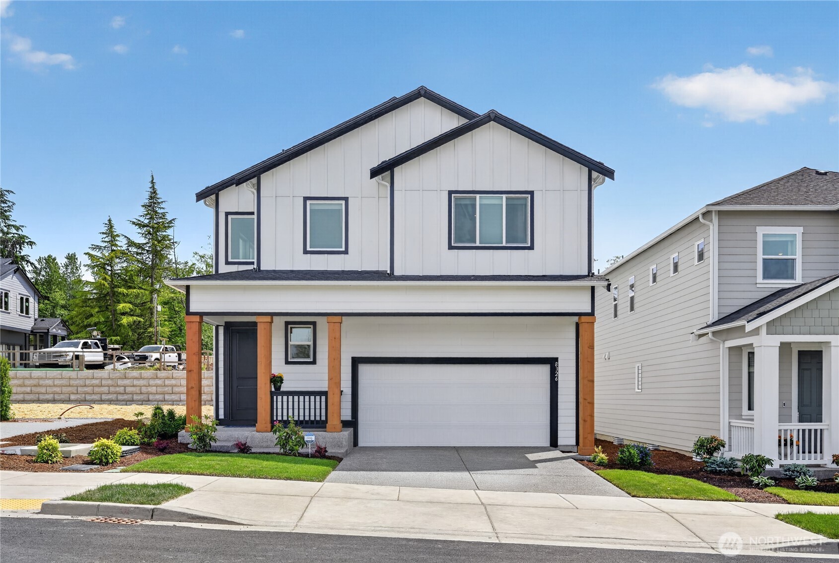 8458 44th Place NE — photo