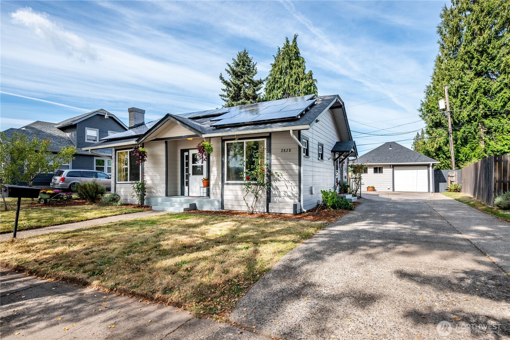 2828 Washington Way — photo