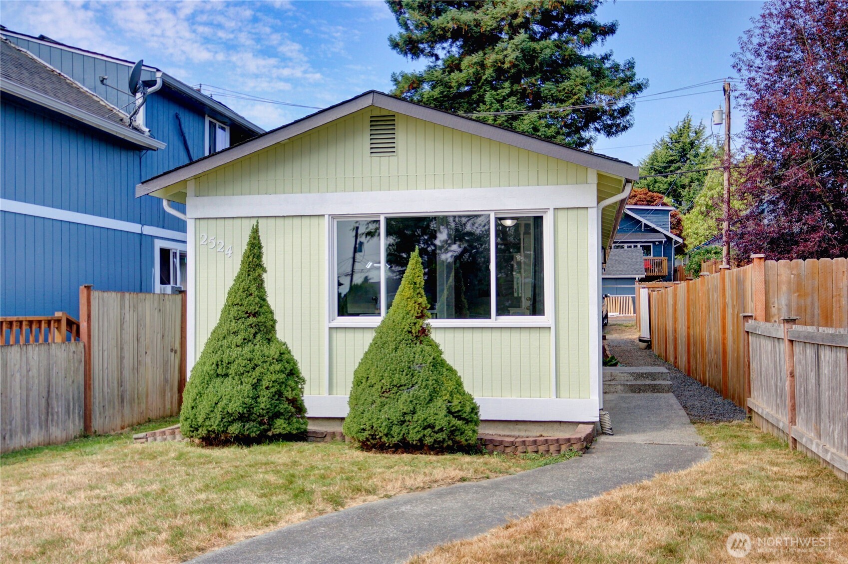 2524 Walnut Street, Everett, WA 98201 — photo 2
