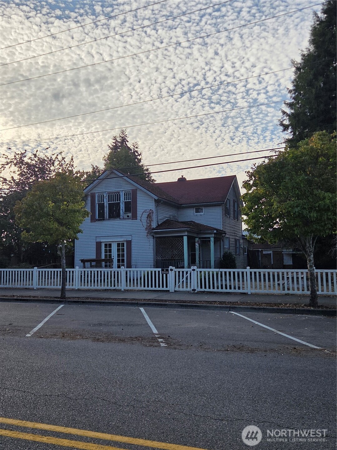 111 Calistoga Street E — photo