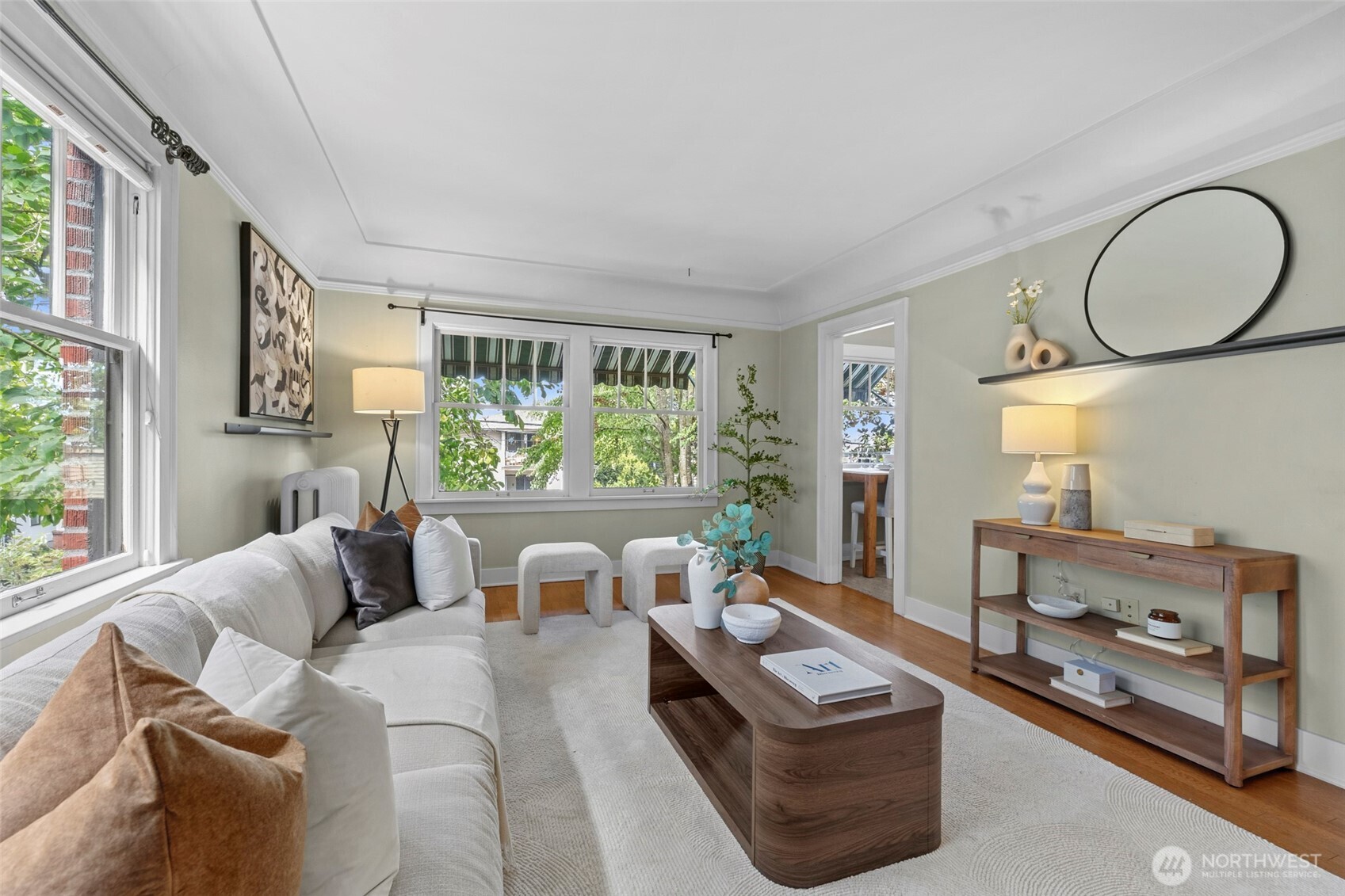 2634 Franklin Avenue E #202 — photo