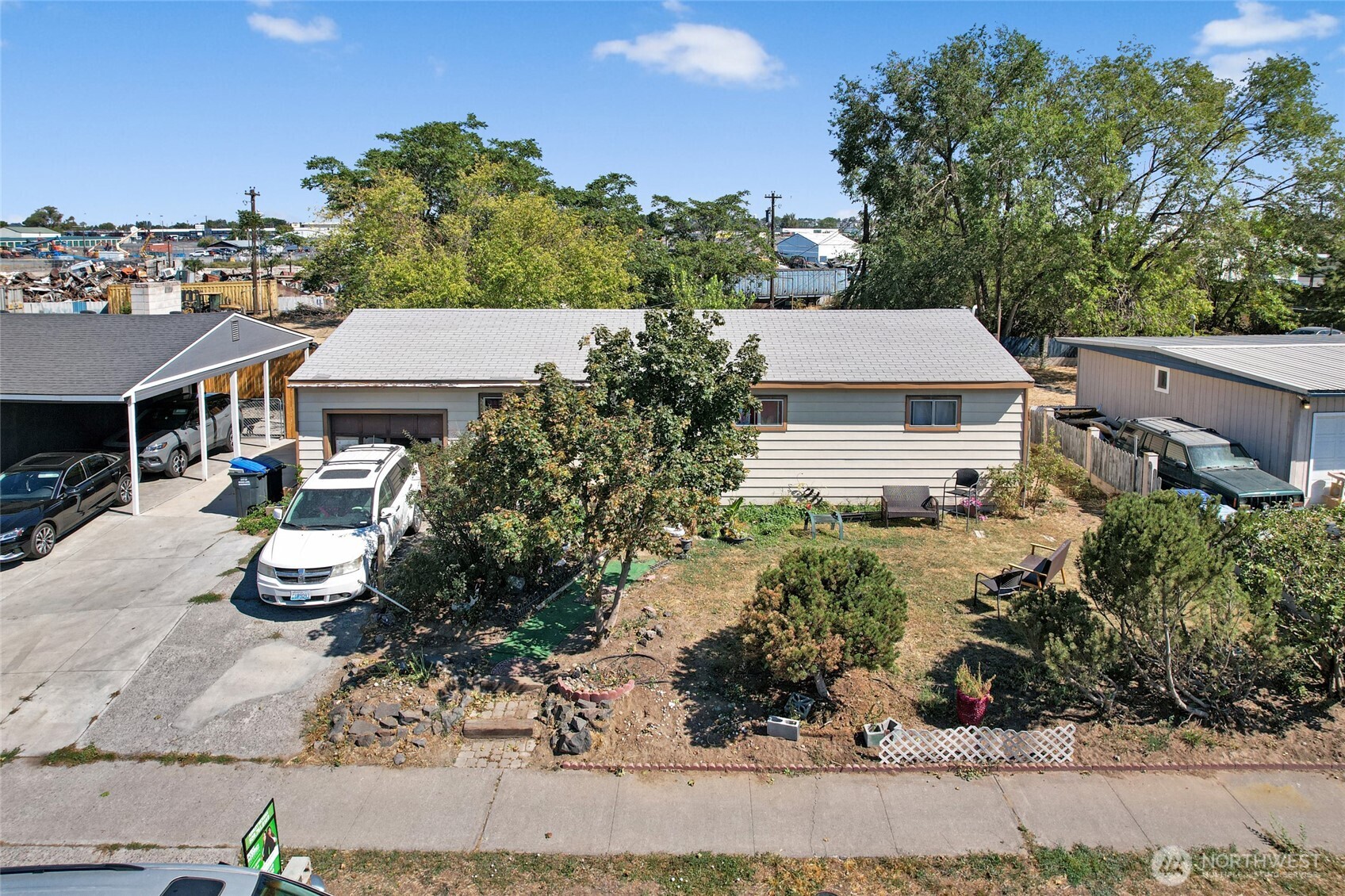 1435 W Sunset Drive — photo
