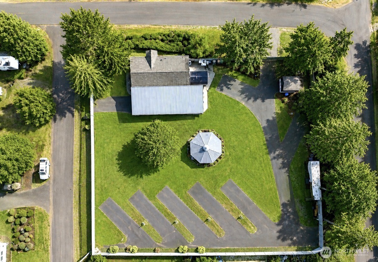 1914 321st Pl — photo