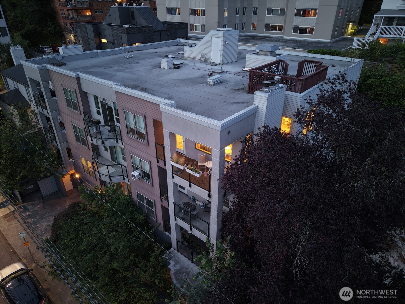 524 12th Avenue E #301 — photo