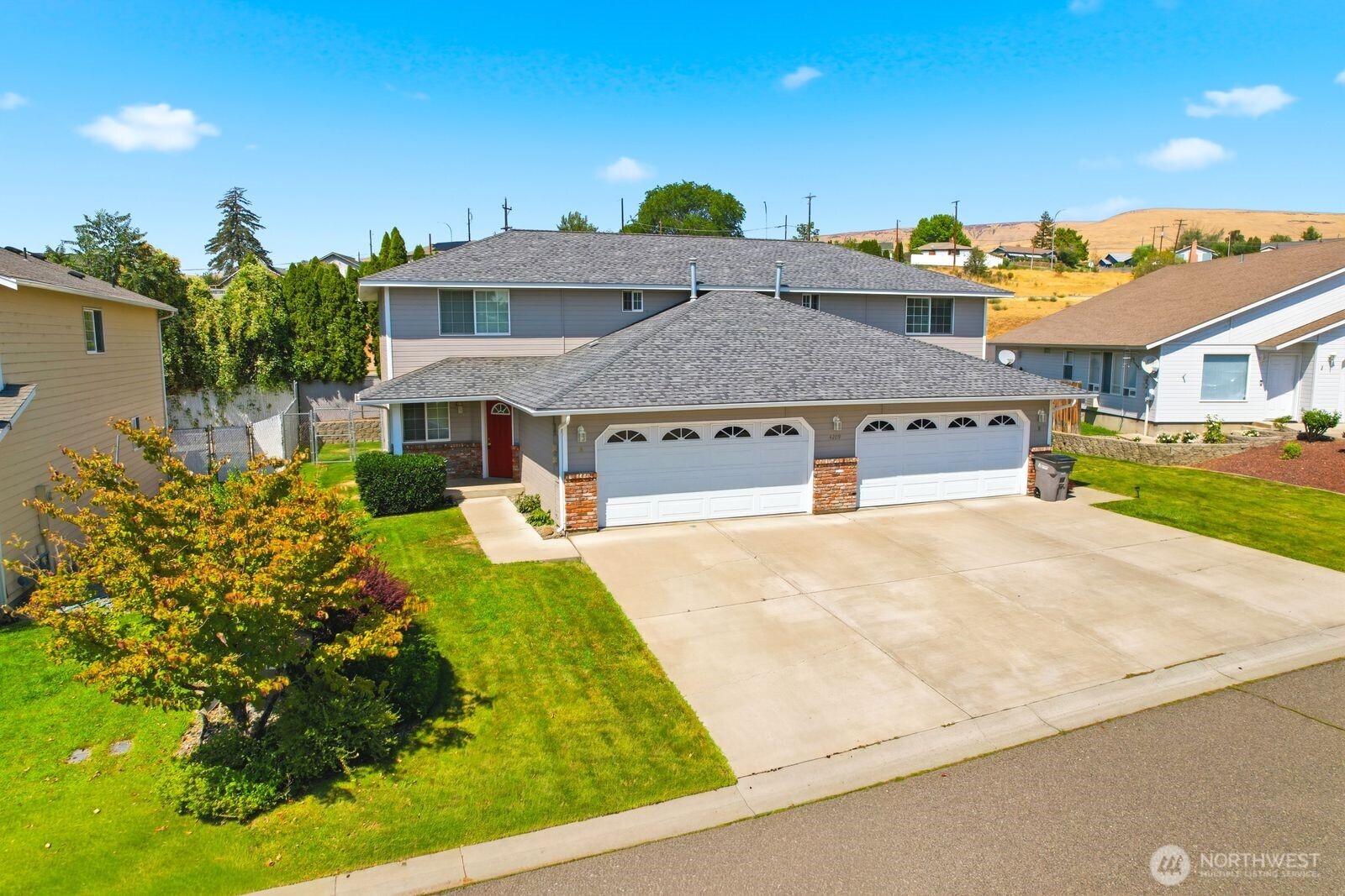 4209 Nola Loop Road, Yakima, WA 98901 — photo 2