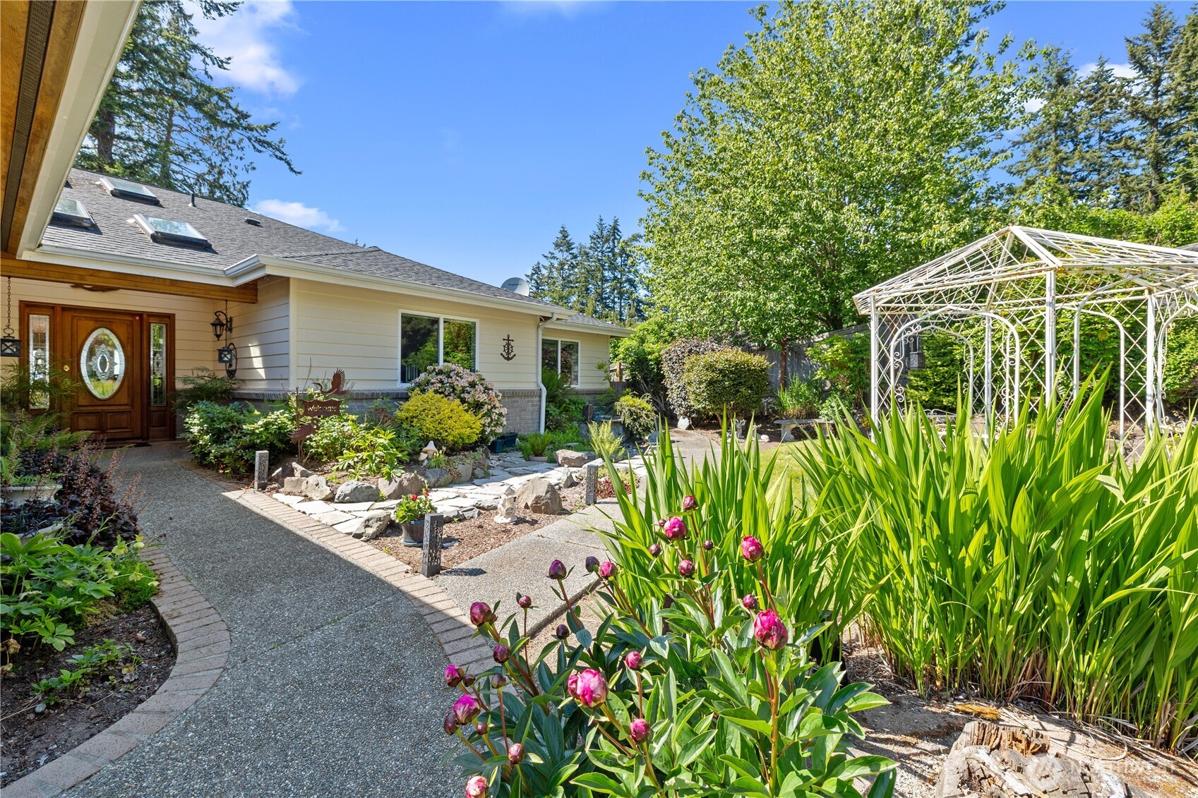 4076 S Camano Drive — photo