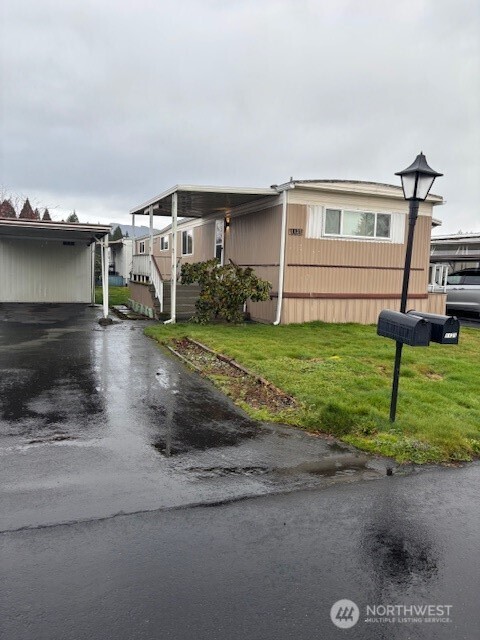 1137 Spruce Drive — photo