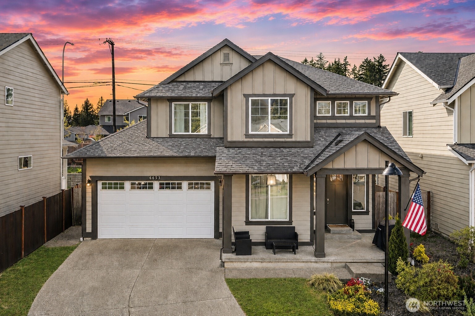 6653 Percy Lane SE — photo
