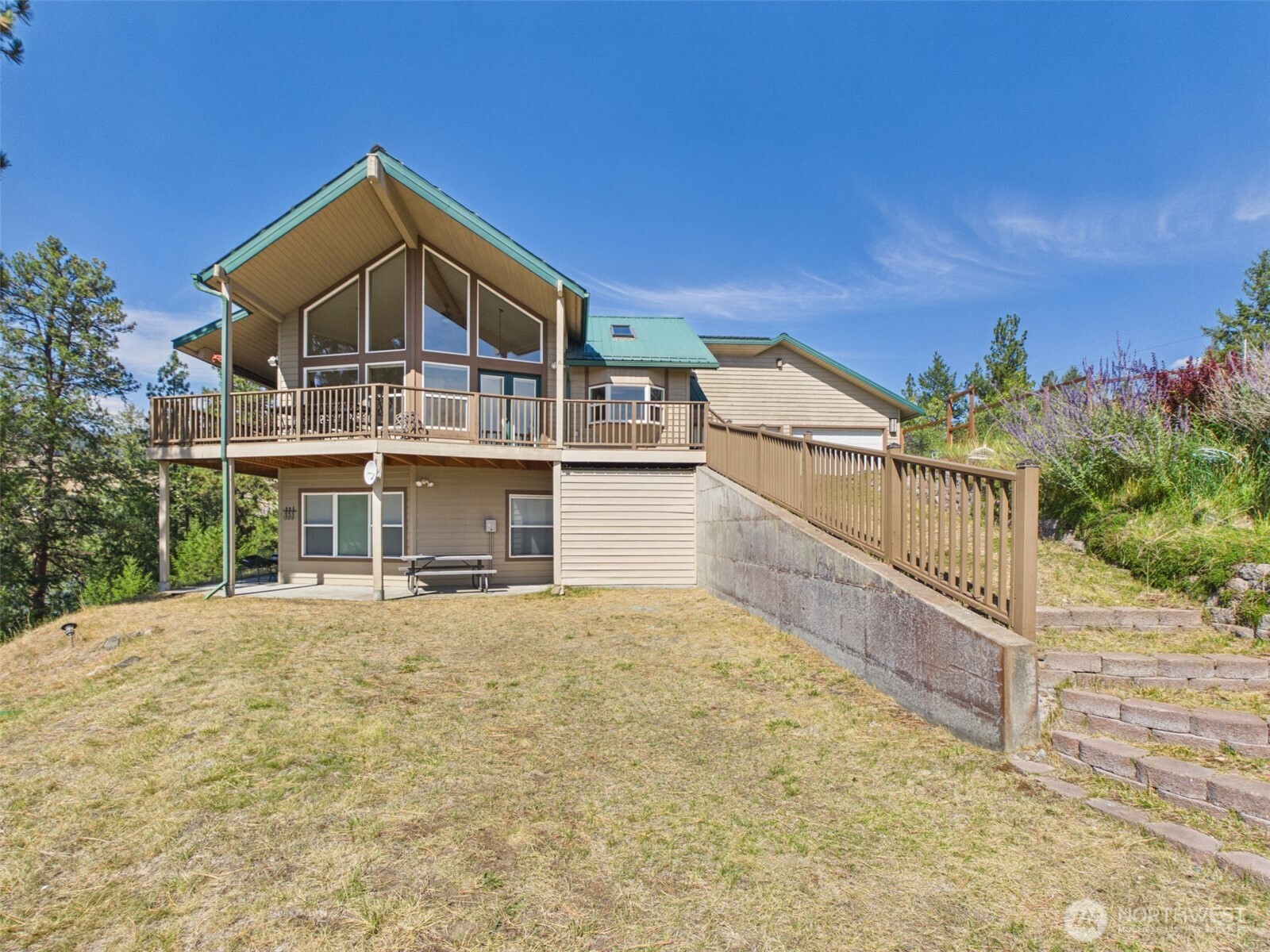 14 Julian Bay Road — photo
