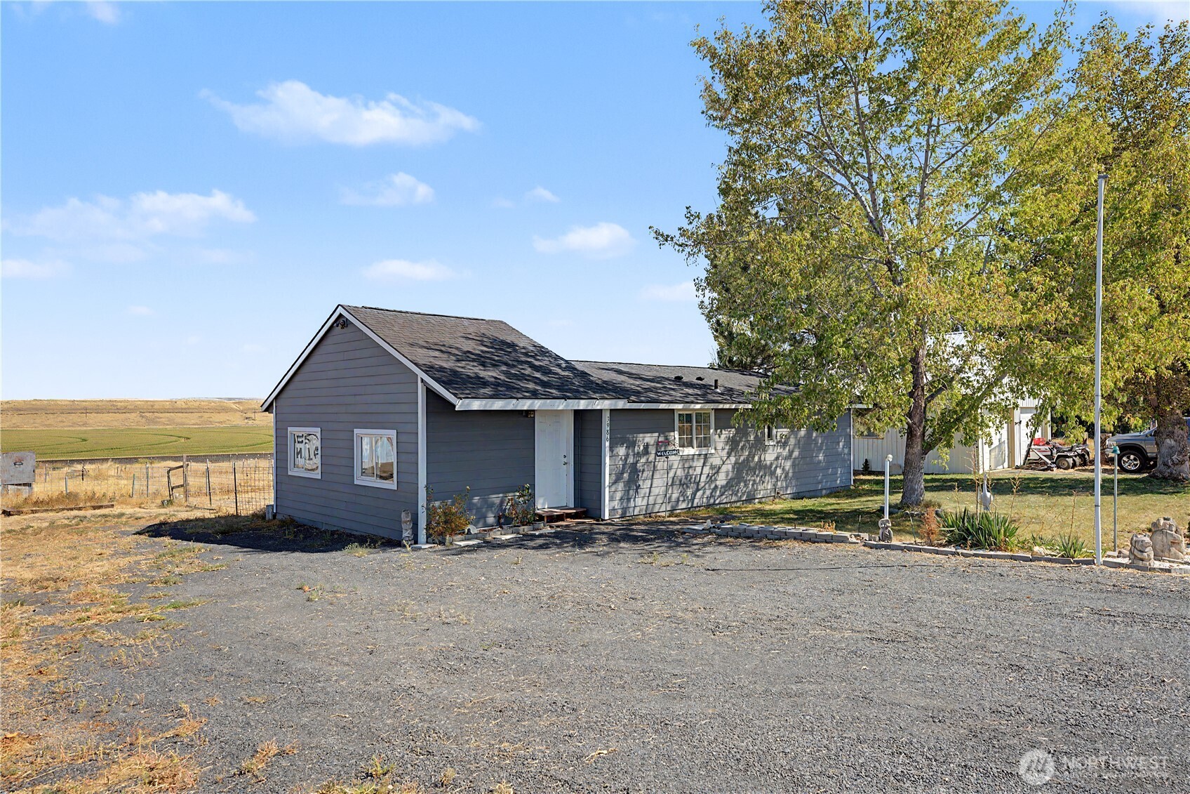3986 Road 20 NE — photo