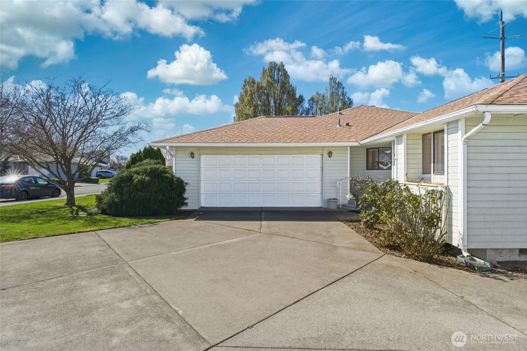 807 SE Sentry Drive — photo