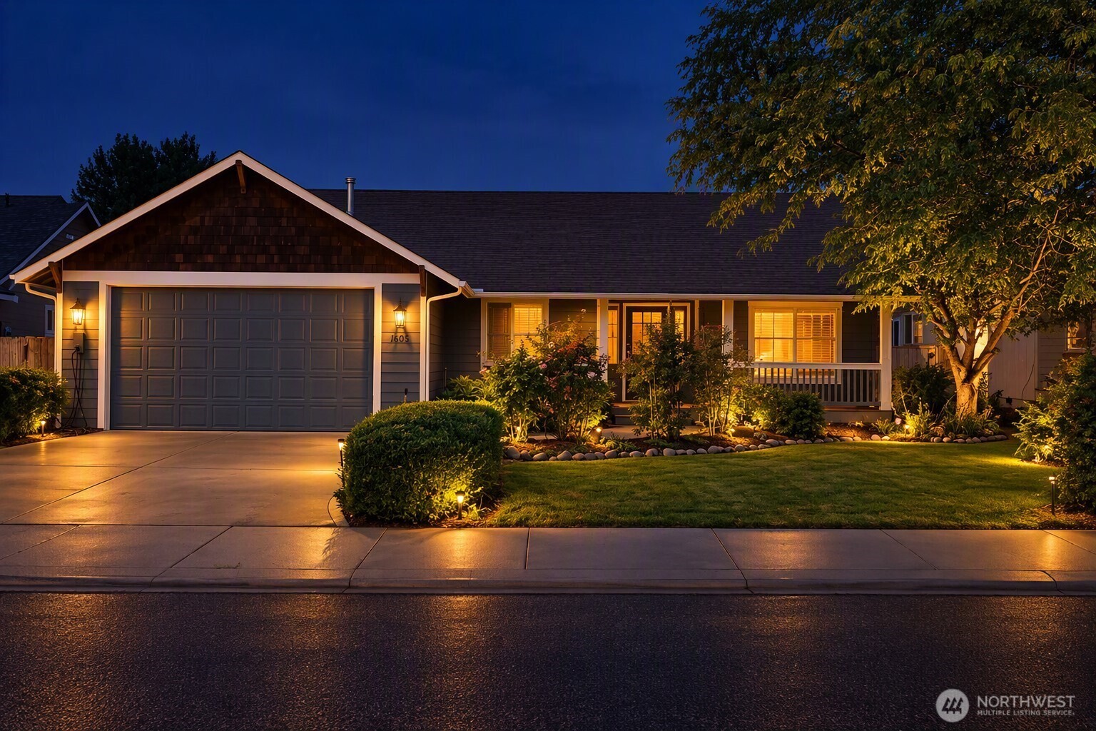 1605 N Bluegrass Lane — photo