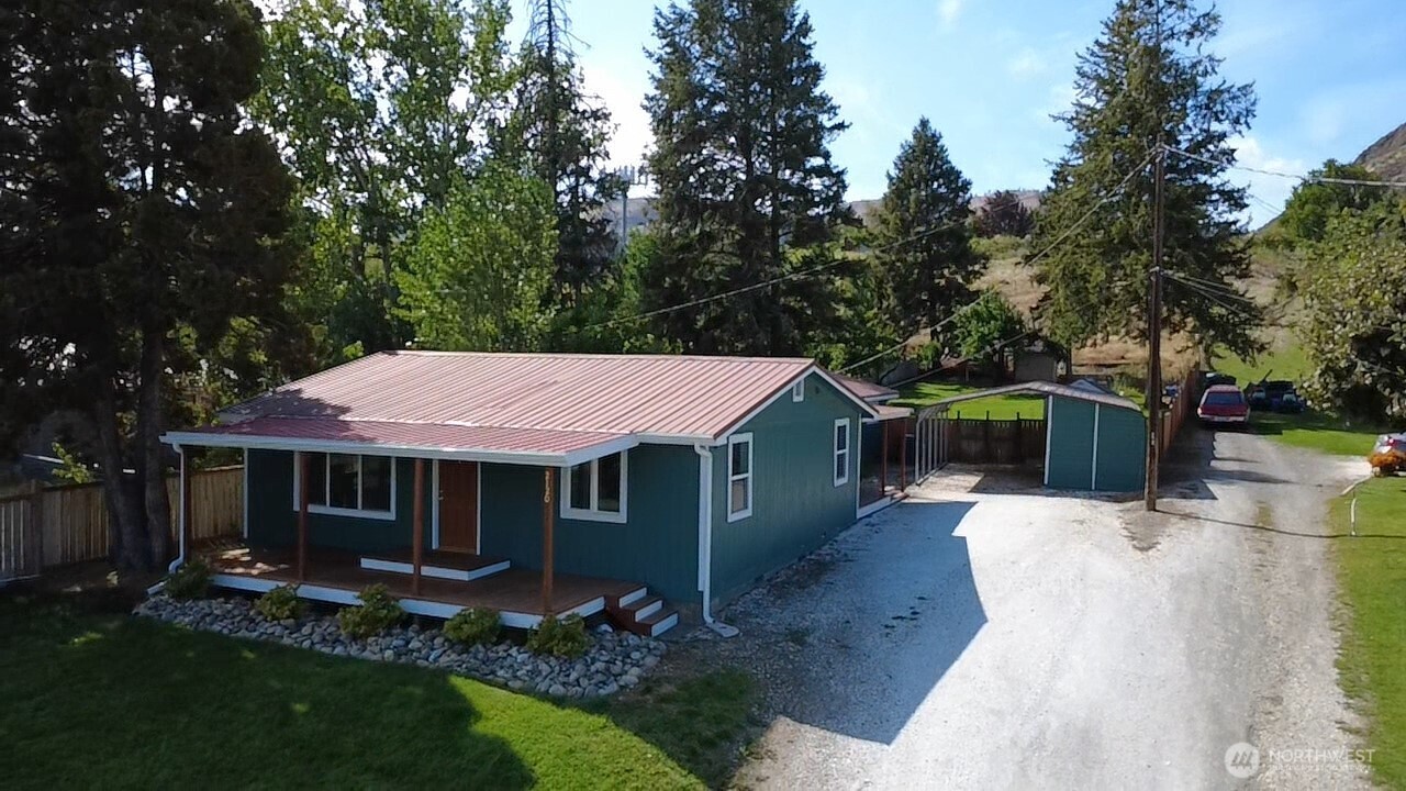 2120 Deerpath Drive — photo