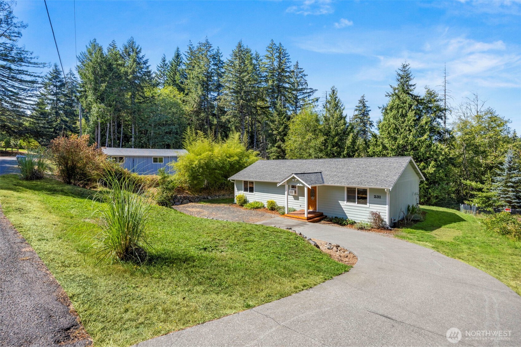231 E Snowcap Drive — photo