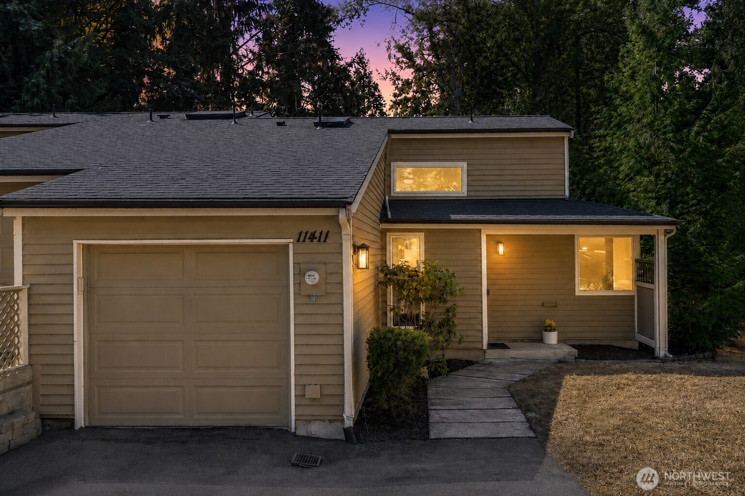 11411 102nd Court NE — photo