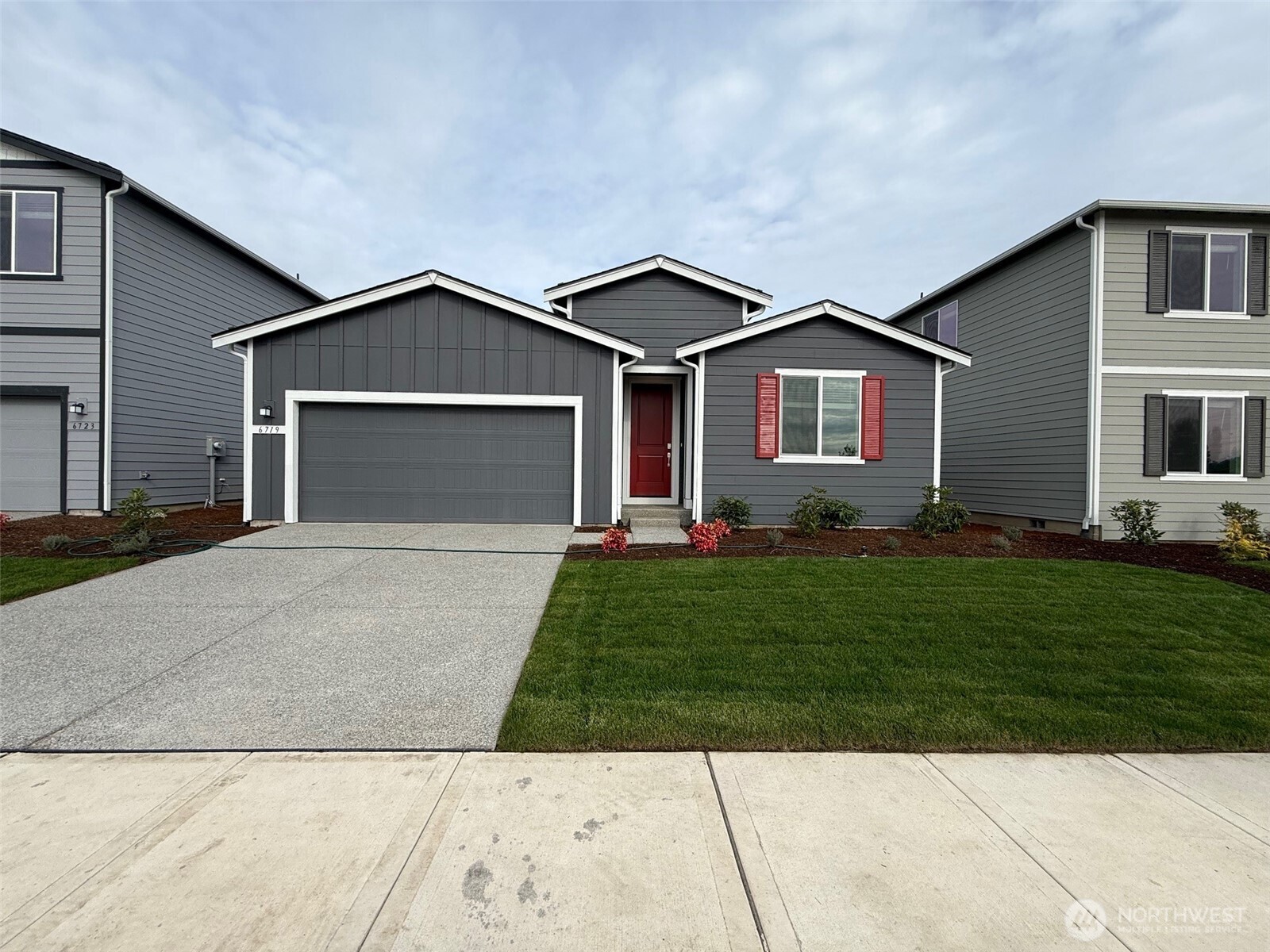 6719 285th Place NW — photo