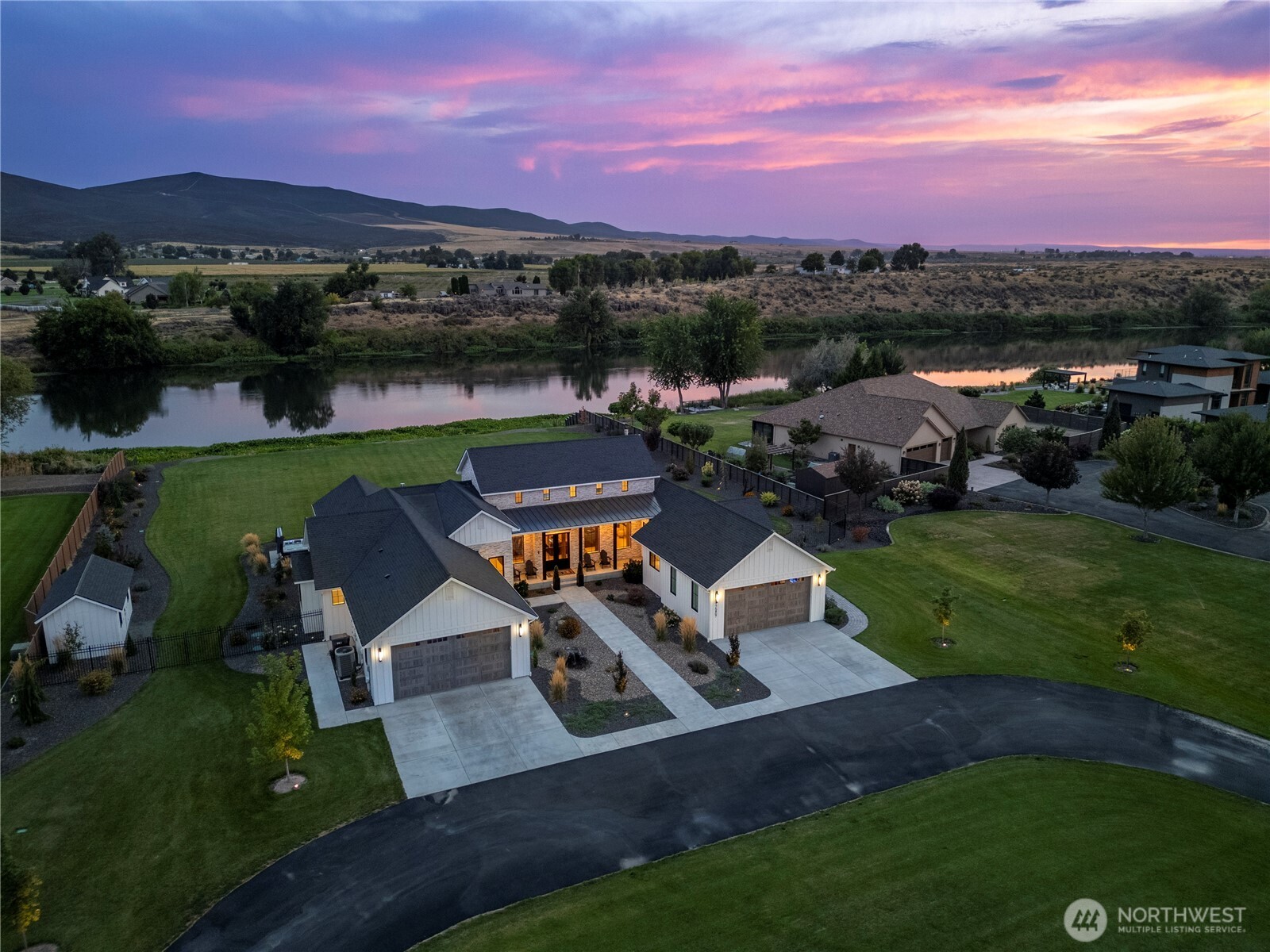175407 Rivers Edge Drive — photo