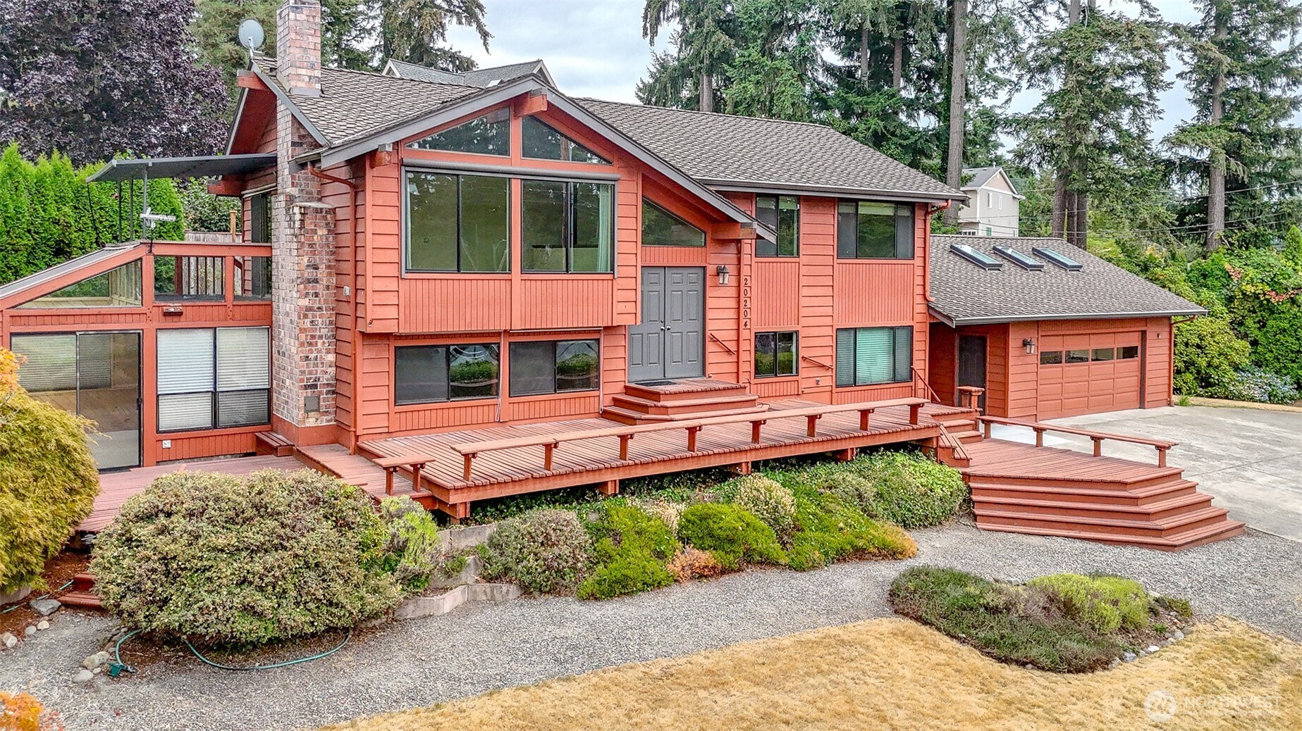 20204 Church Lake Drive E — photo