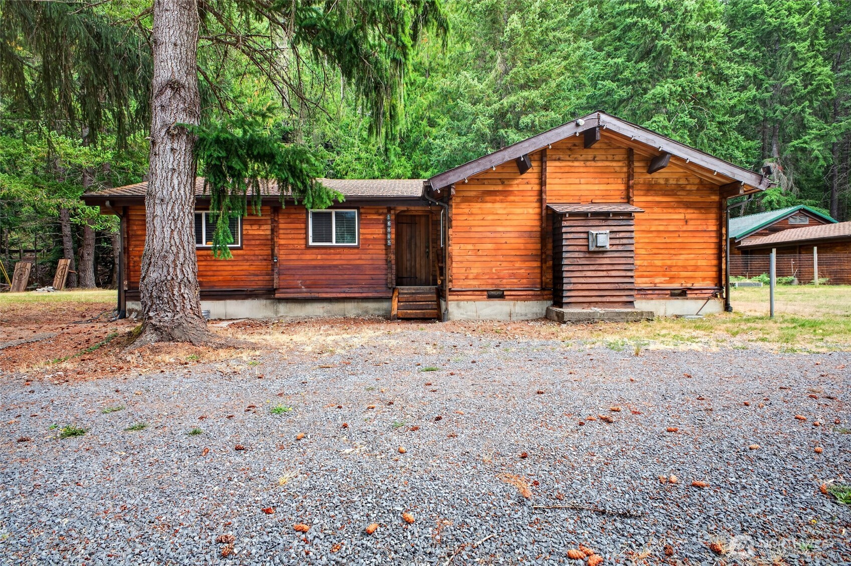 16805 Rainbow Lane E, Greenwater, WA 98022 — photo 2