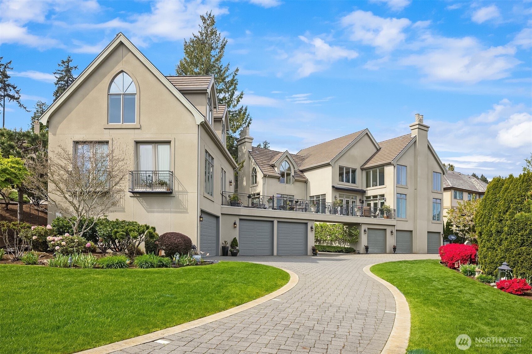 8496 NE Woodland Cove Drive — photo