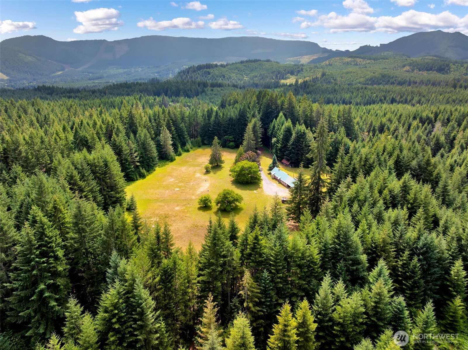 211 young rd, BINGEN WA 98605 — photo 2