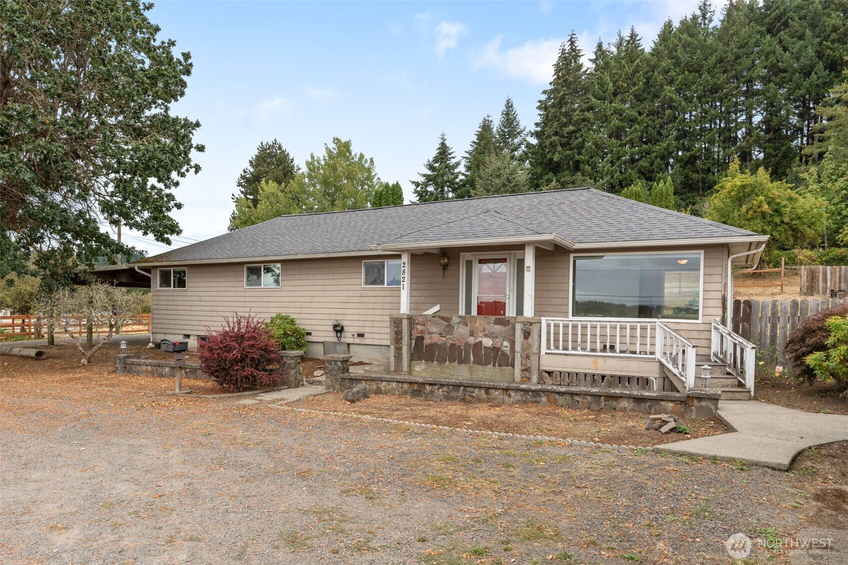 2821 Jackson Hwy — photo