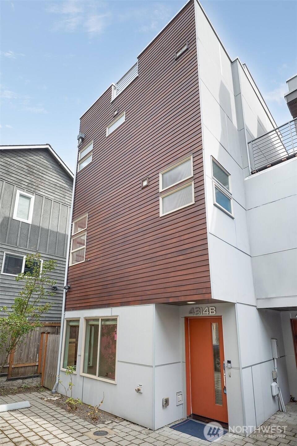 4314 Whitman Avenue N #B — photo
