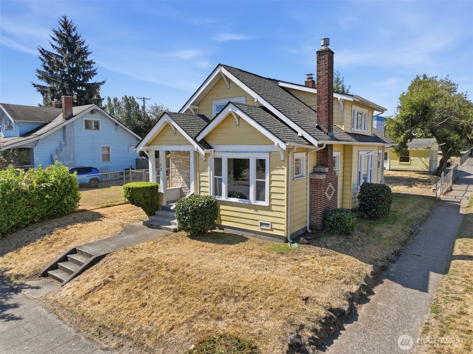 1702 S Ainsworth Avenue — photo