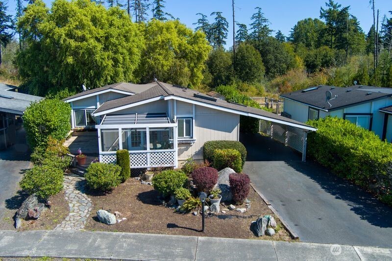 1785 Douglas Road #24 — photo