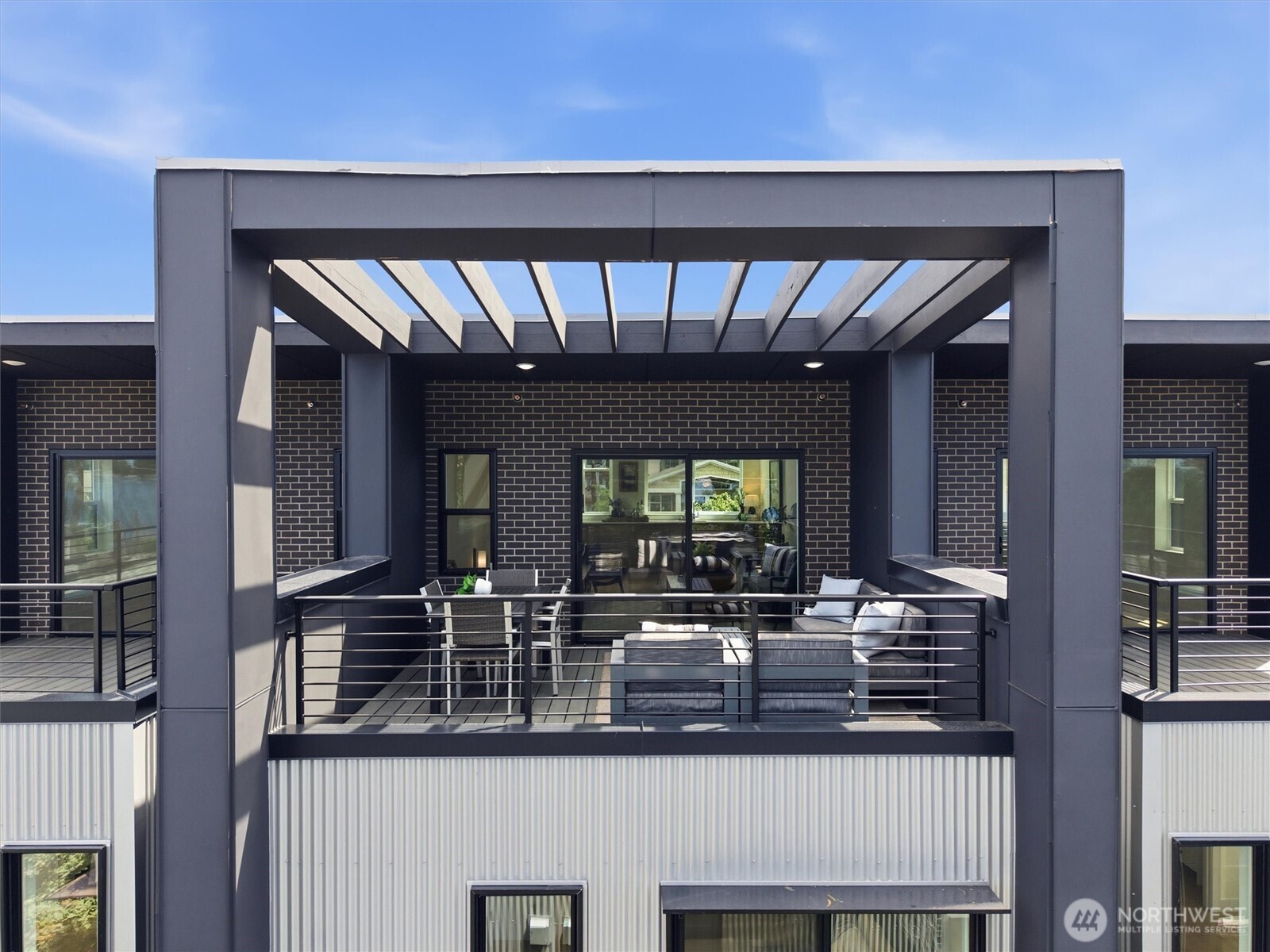 2017 Minor Avenue E — photo