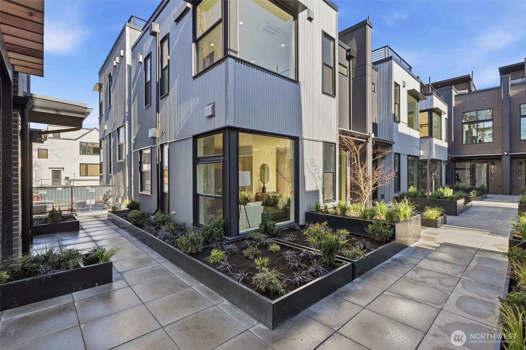 2018 Fairview Avenue E #a — photo