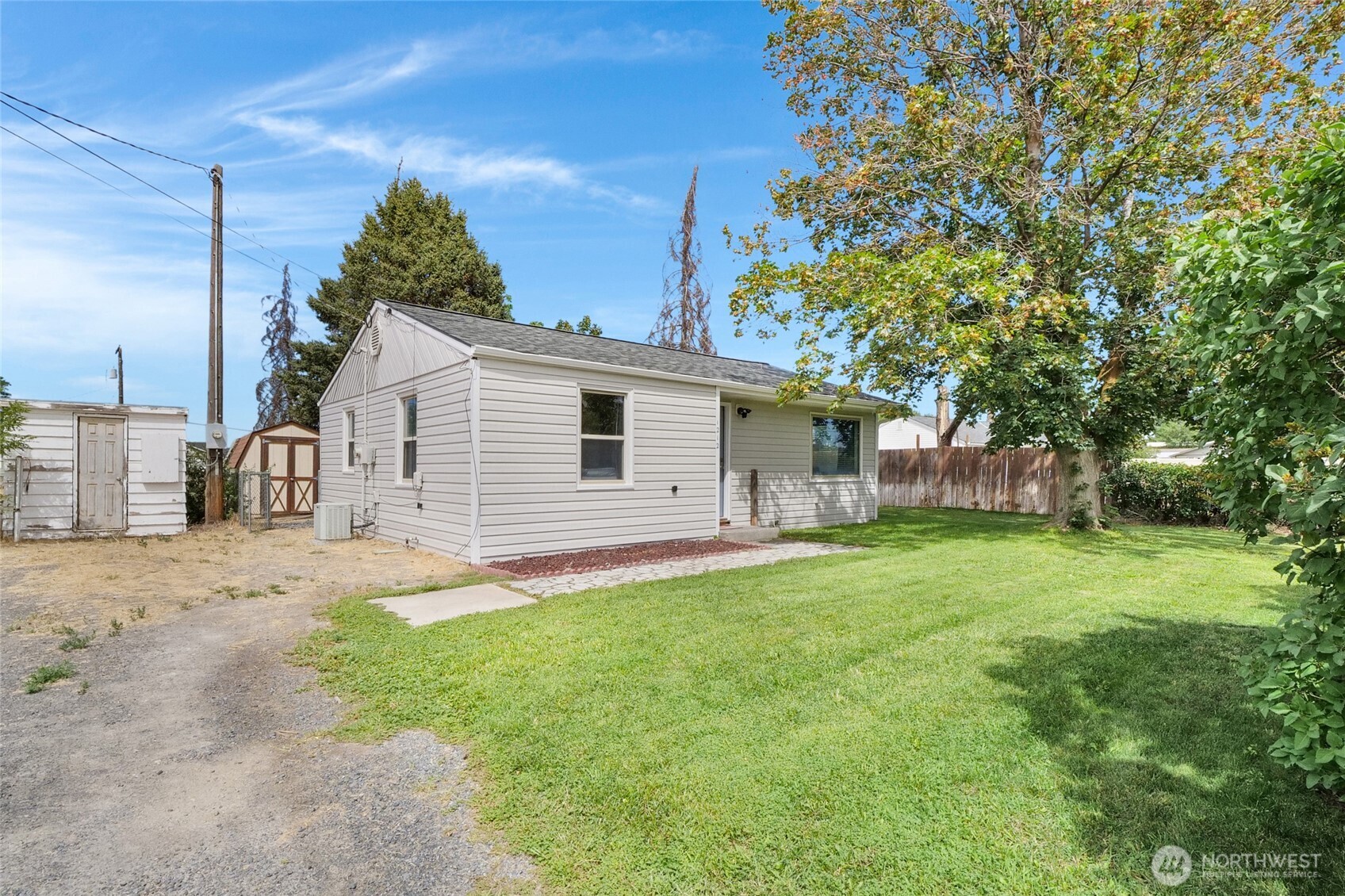 1212 W Concord Avenue — photo
