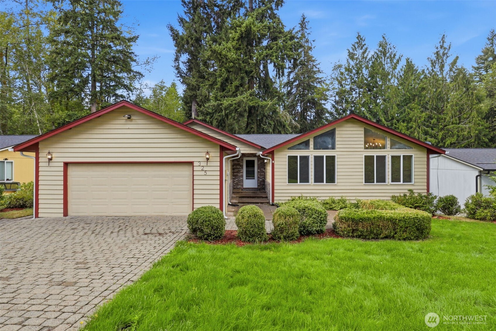 325 Rollingwood Drive — photo