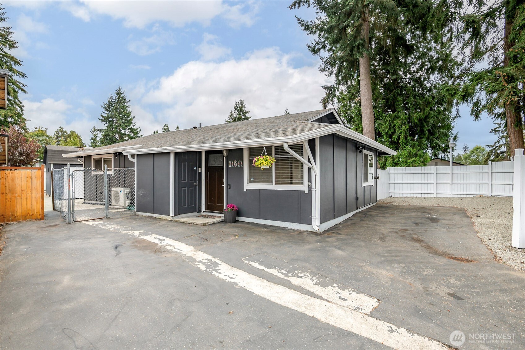 11811 SE 318th Place — photo