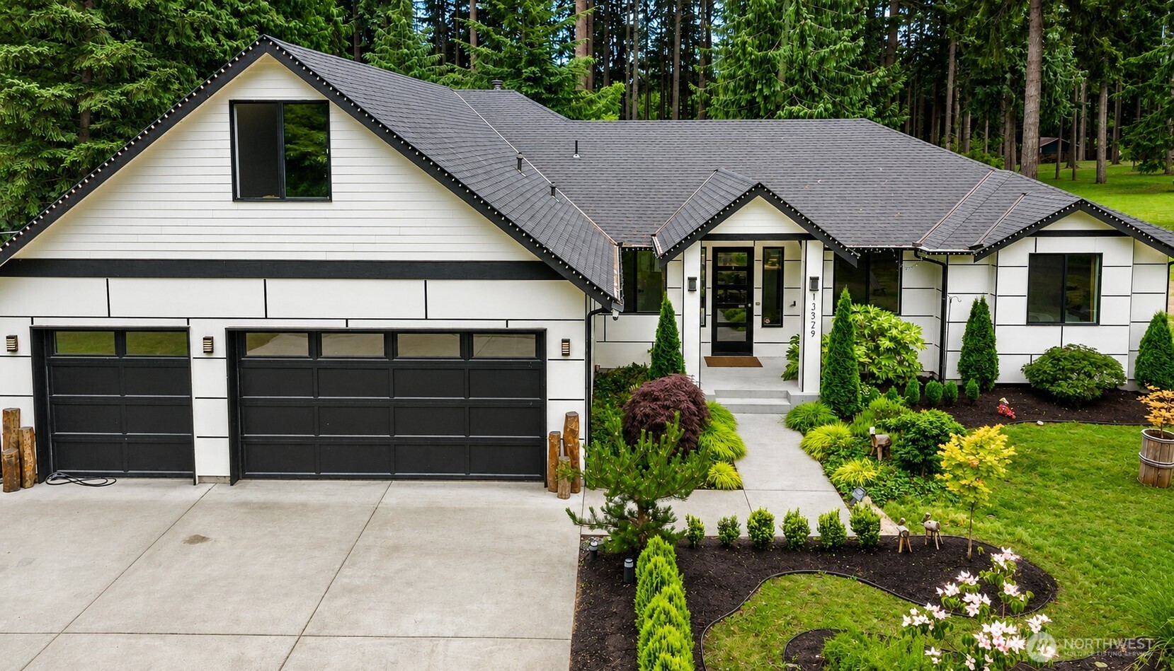 13529 Cascadian Way — photo