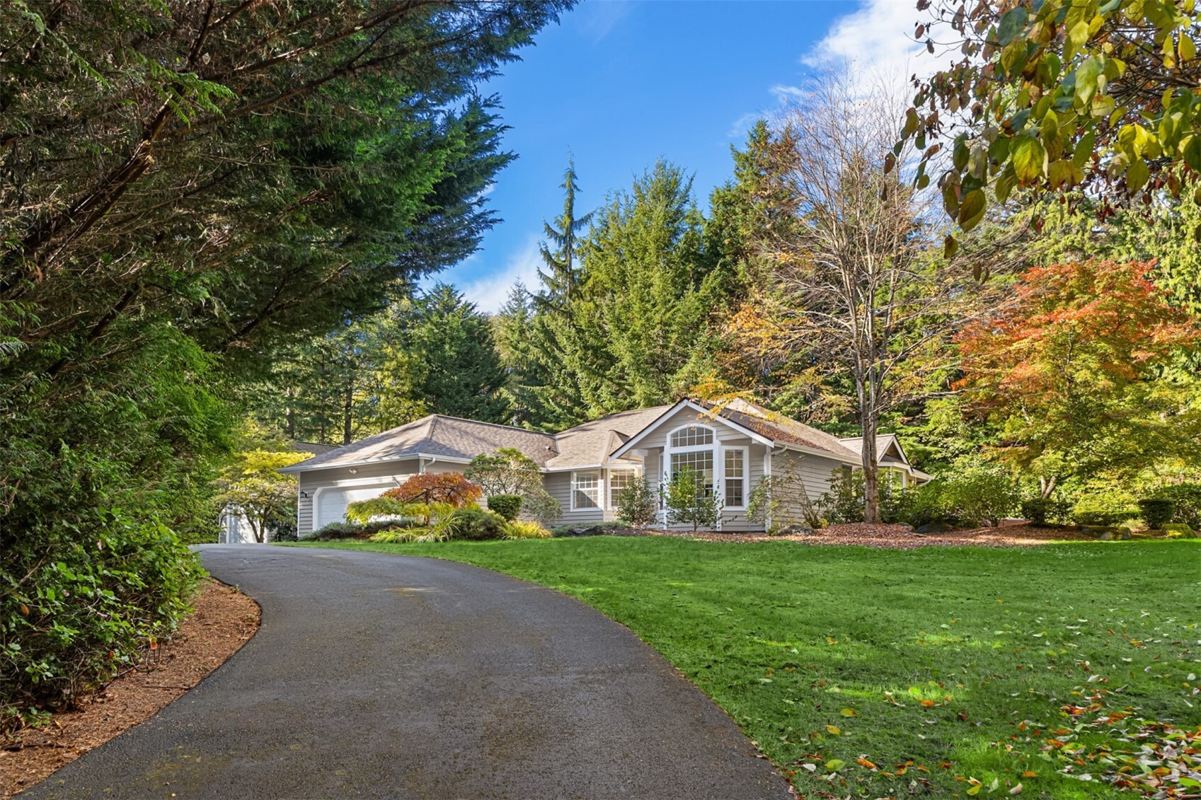 4731 Tree Ridge Lane NE — photo