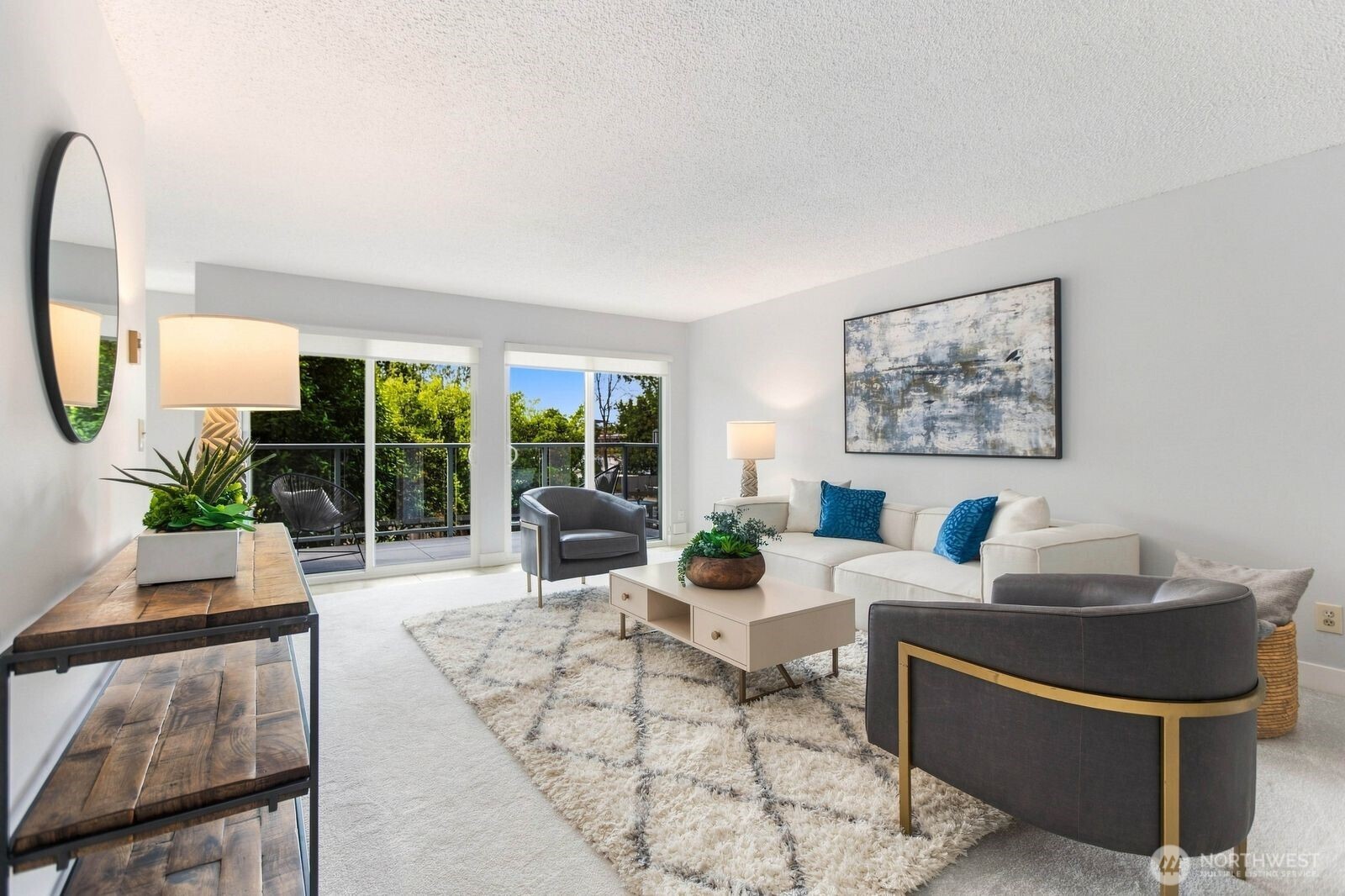 2501 Canterbury Ln E #216 — photo