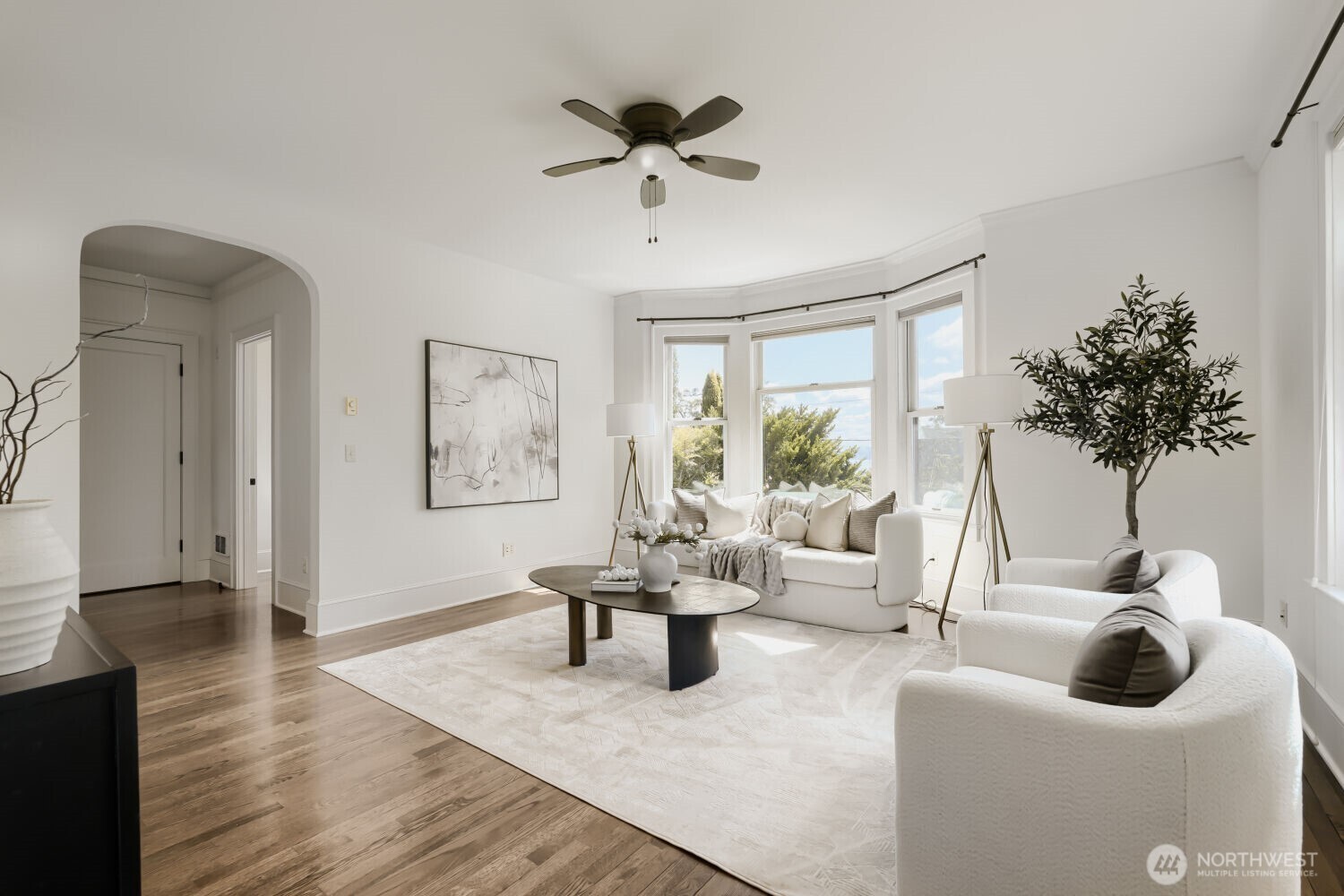 317 Lakeside Avenue S #3 — photo