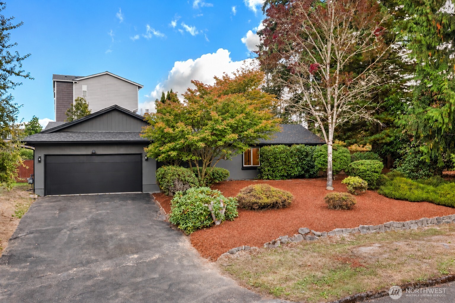 732 NE Roswell Drive — photo