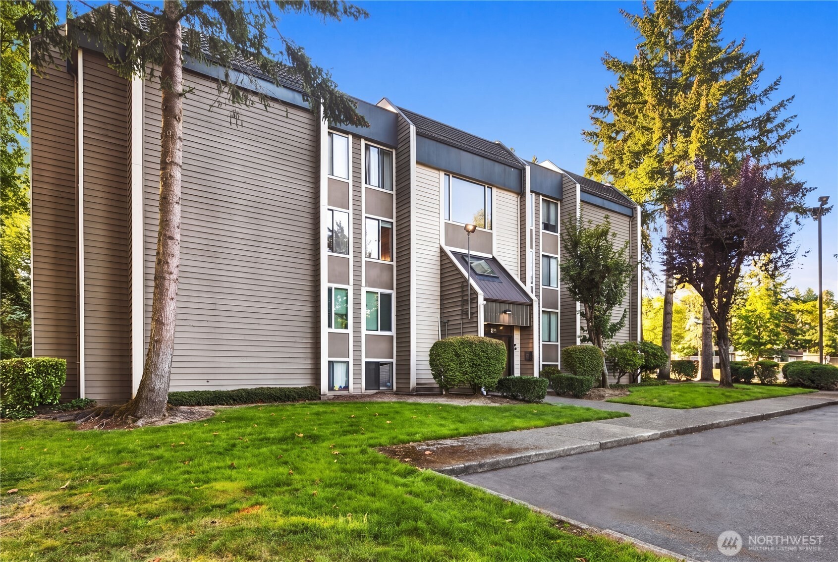 701 SW 5th Court #B301 — photo