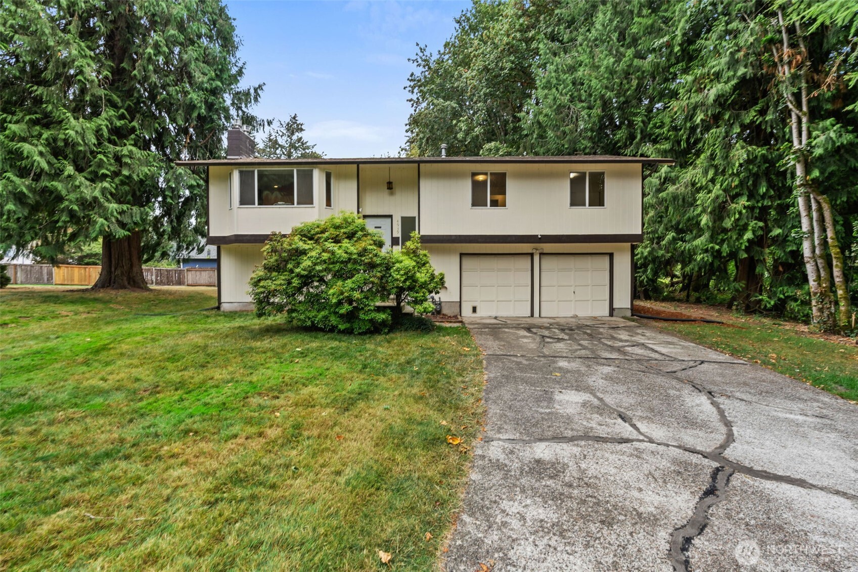4939 Normandy Drive SE — photo