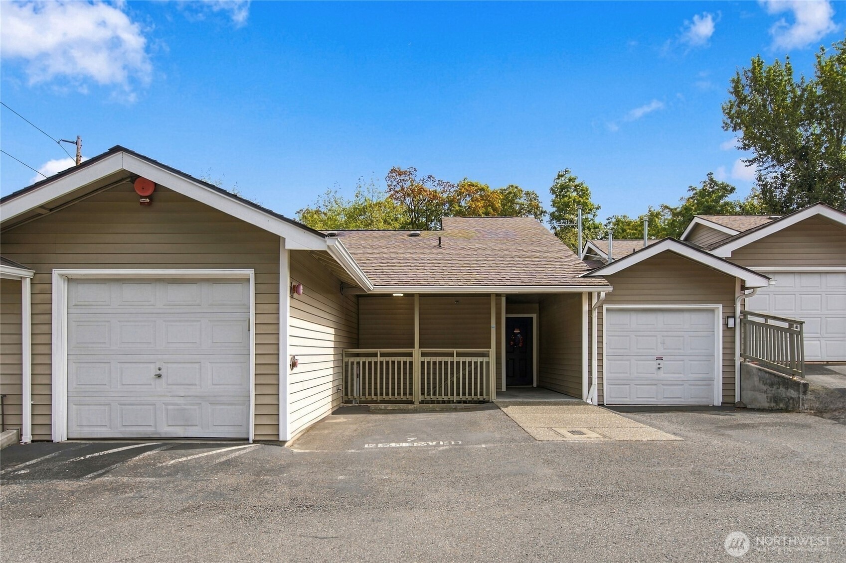 901 E Marine View Drive #305 — photo