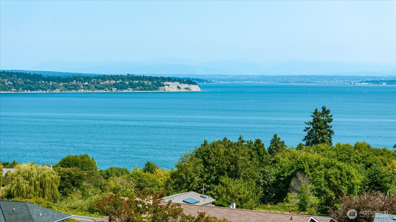 4633 Tanner View Drive, Clinton, WA 98236 — photo 2