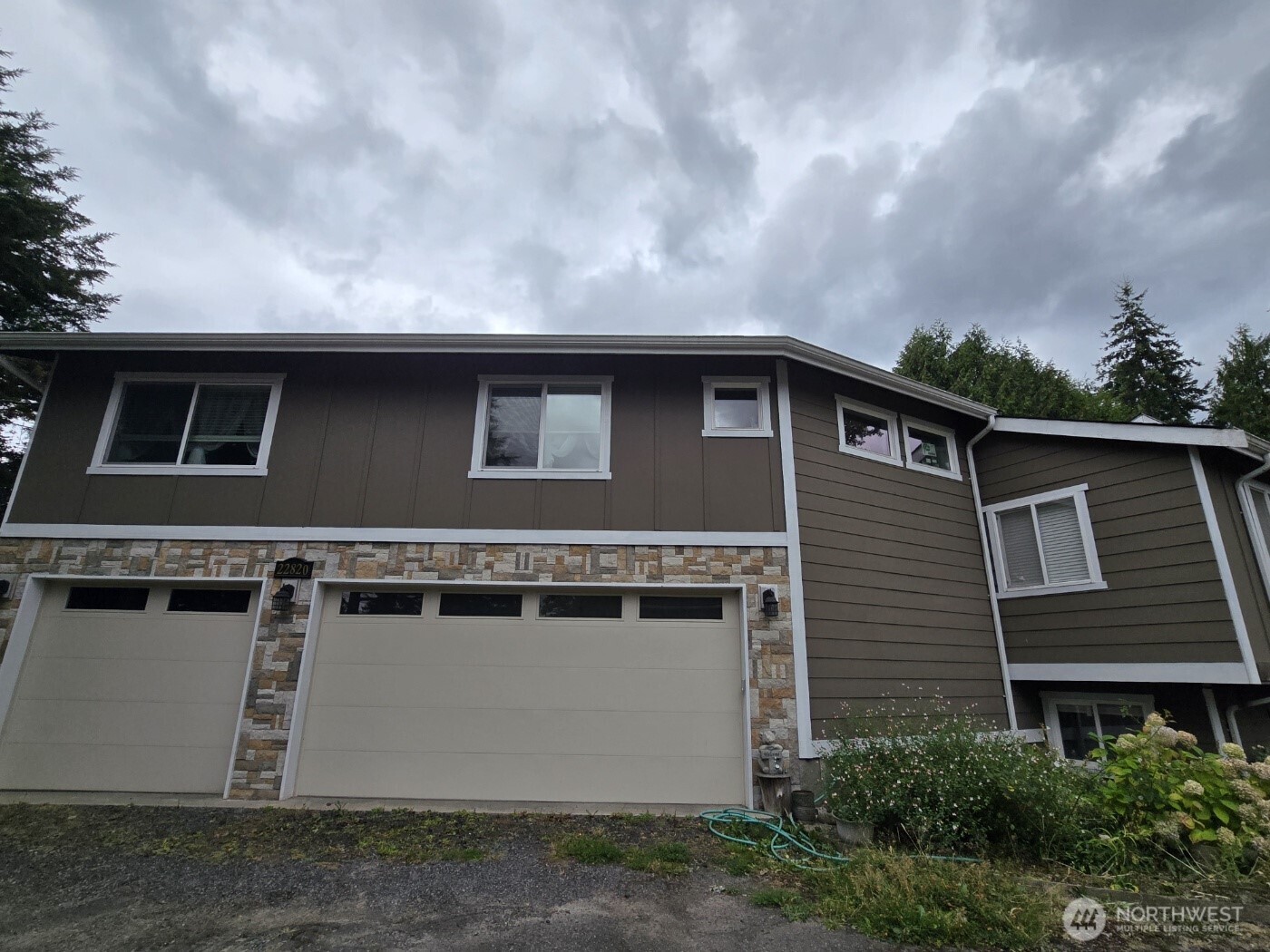 22820 Brier Road — photo