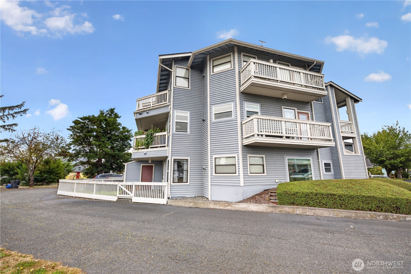 651 SE Bayshore Drive #a101 — photo