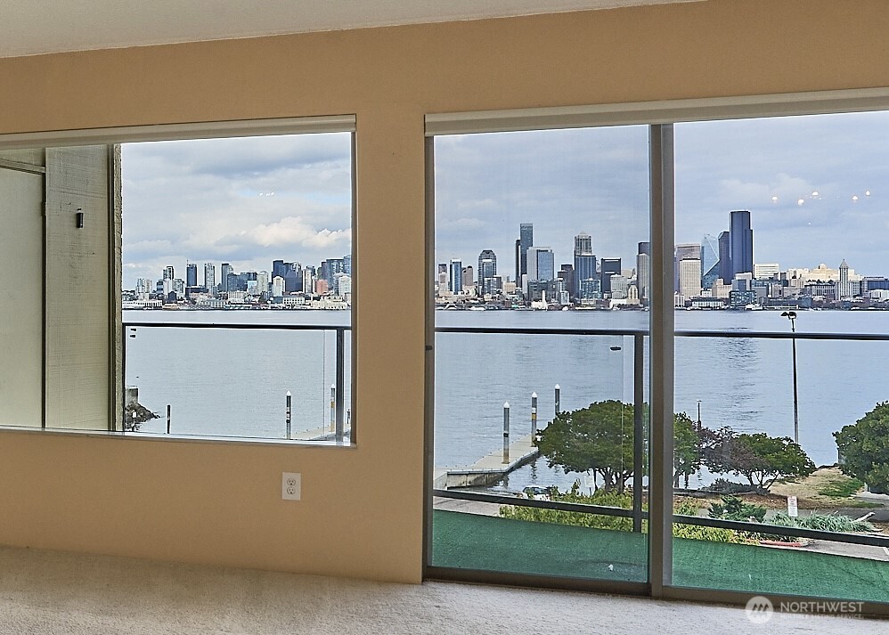 1301 Harbor Ave SW ##308 — photo