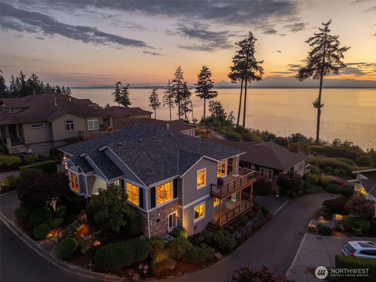 6652 Waterton Circle — photo