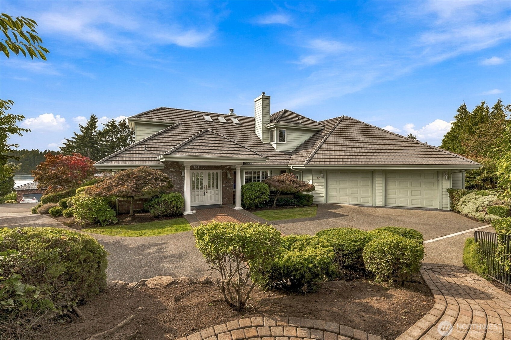 55 Chapman Loop — photo